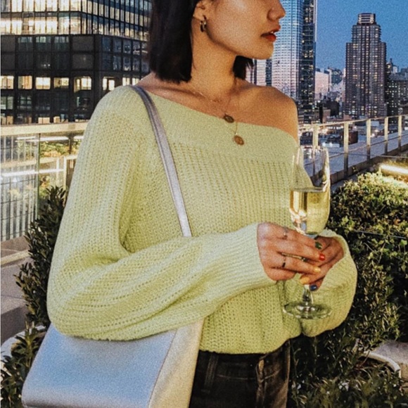 Lo&Sons Pearl Crossbody Bag - Picture 14 of 16